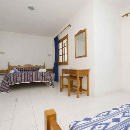 Jamaica Apartment *