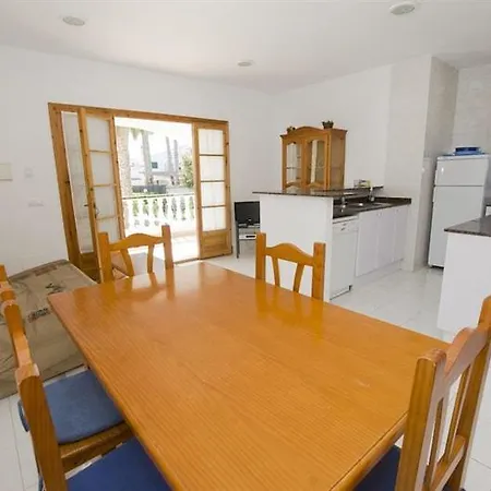 Jamaica Apartment Fornells (Menorca)
